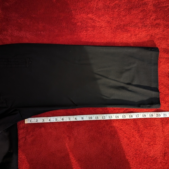 Mossimo Cropped Pants, Black- Size 6 - Picture 5 of 7